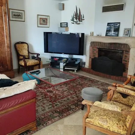Maison Familiale *